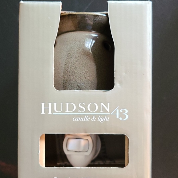 Hudson 43 candle & light - Picture 4 of 7